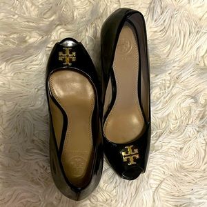 Tory Burch Miller wedge size 7